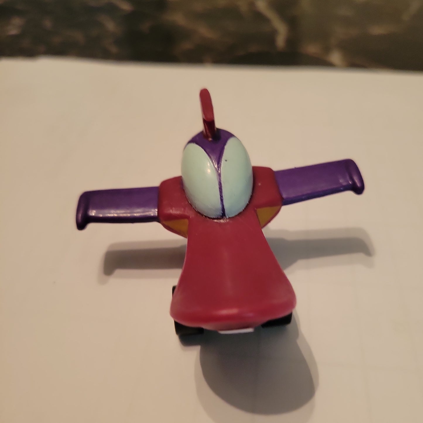 VINTAGE APPLAUSE PVC DISNEY'S DARKWING DUCKS FIGURE/VEHICLE
THE THUNDER QUACK JET