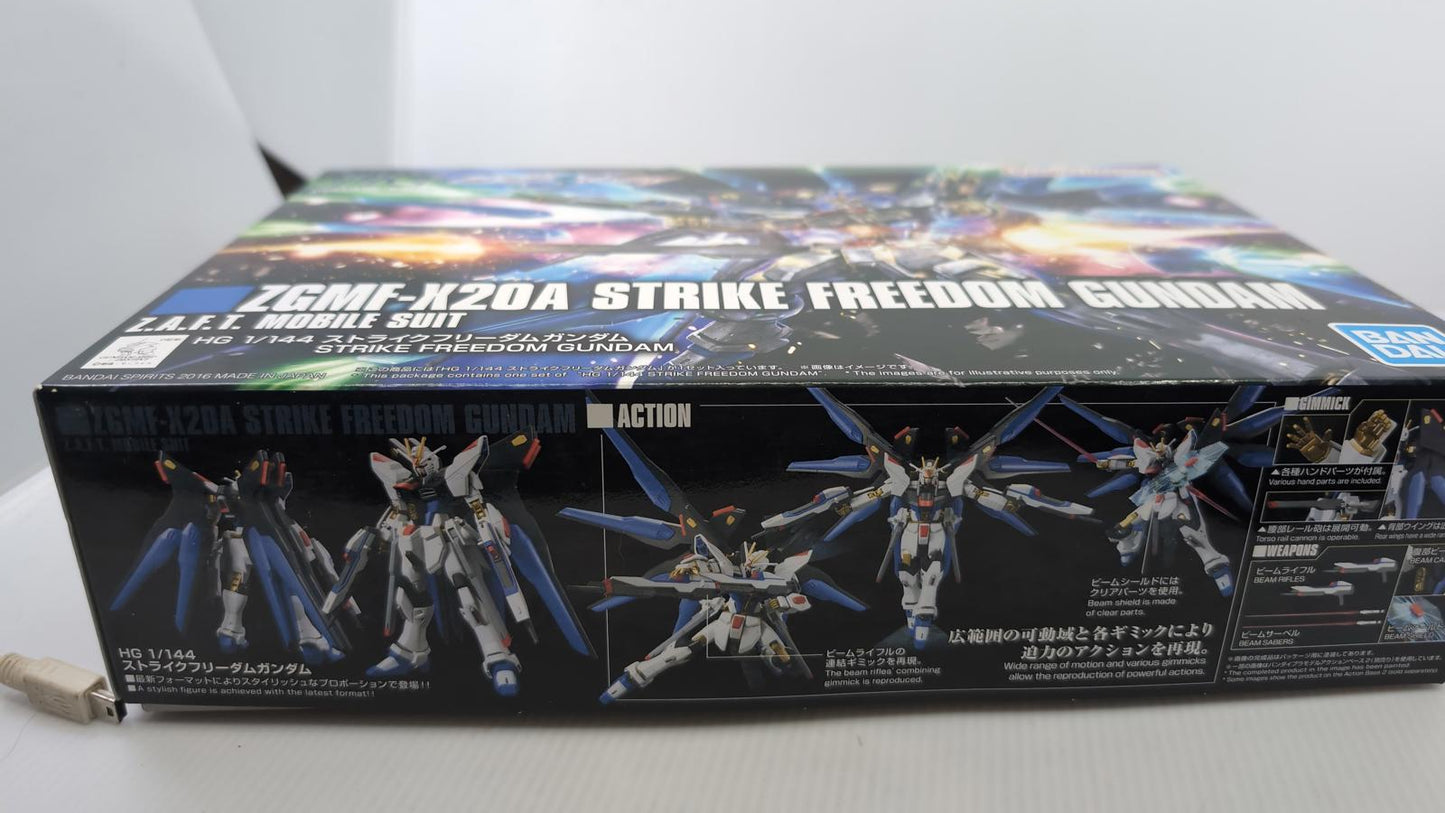 HG ZGMF-X20A Strike Freedom Gundam 1/144 Scale Model Kit
