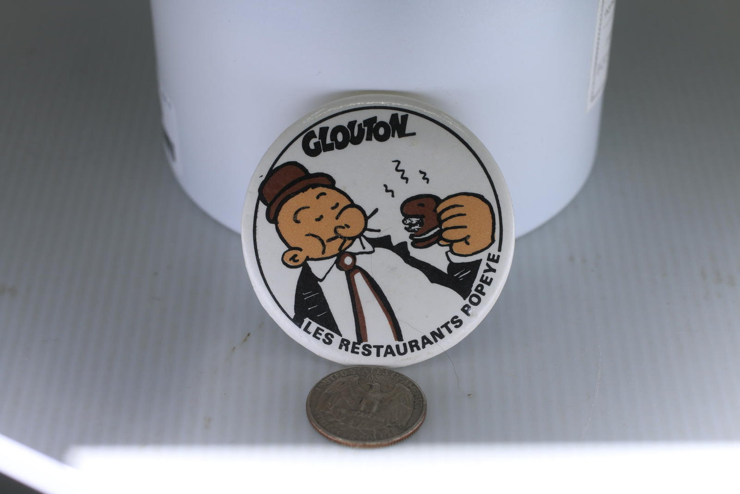 Vintage Popeye Les Restaurants Pin Button hamburger-loving J. Wellington Wimpy