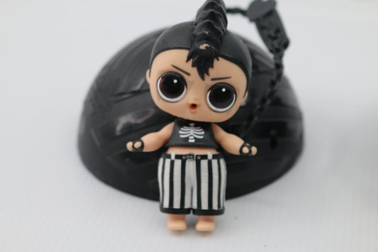 LOOSE LOL Surprise RETIRED boys NIGHTFALL doll