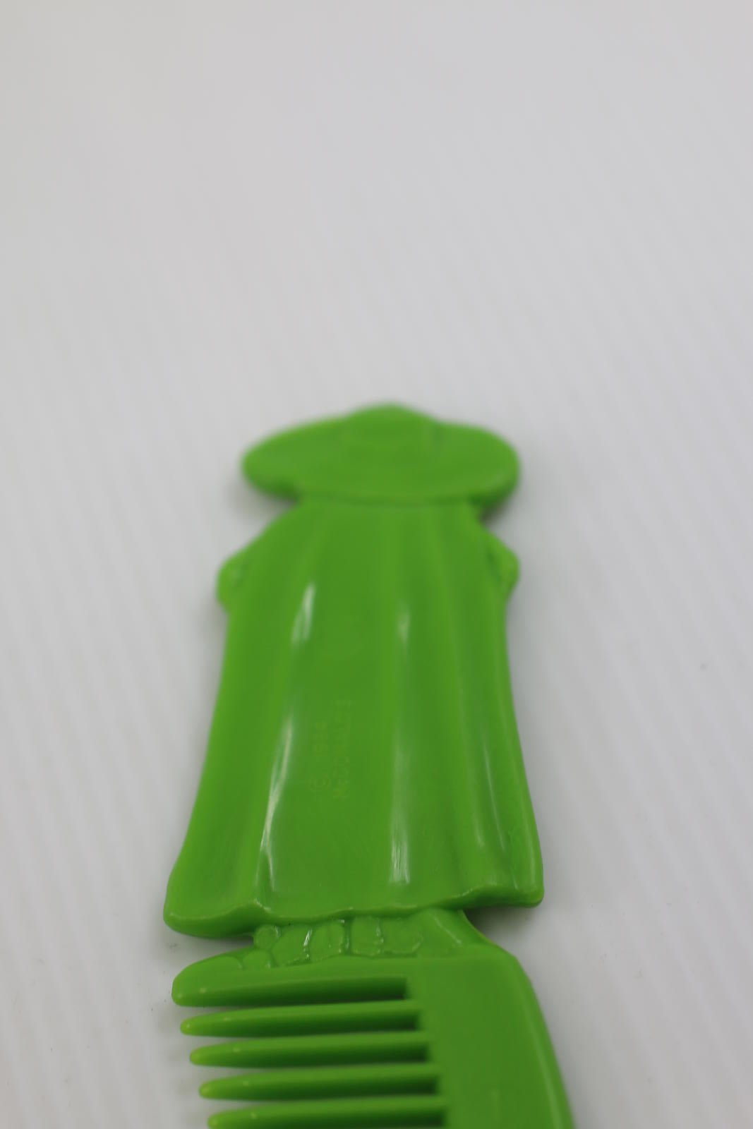 VTG 1981 McDonald’s HAMBURGLAR Bright Green Detangler Comb, 6” Long