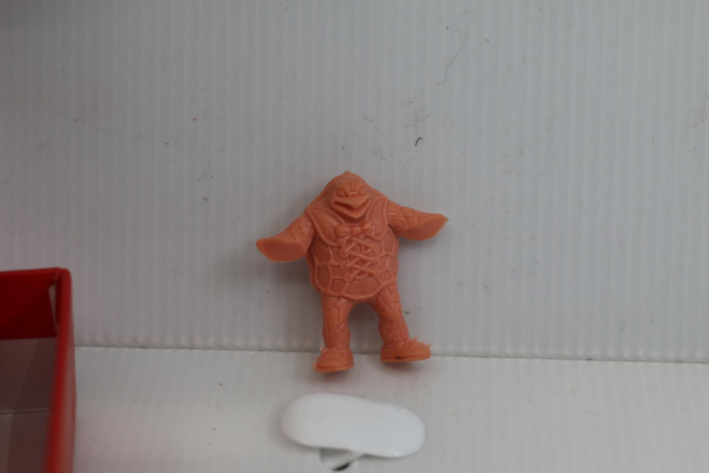 Sunigator (E) #204 Salmon Colour, Mattel M.U.S.C.L.E Muscle Men