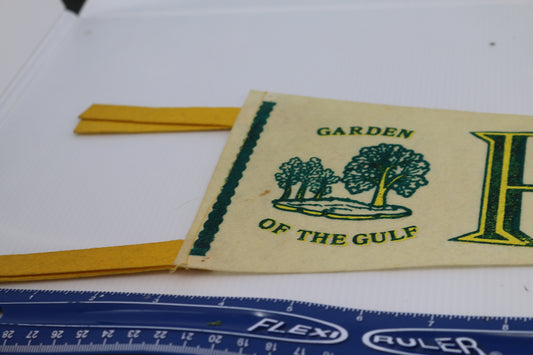 Vintage pennant felt Prince Edward Island Garden of the gulf Souvenir