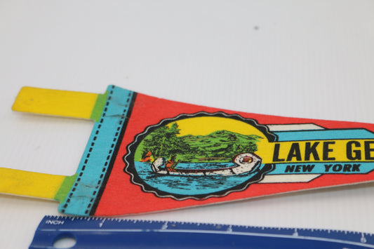 Vintage pennant felt Canada Souvenir Lake George New york