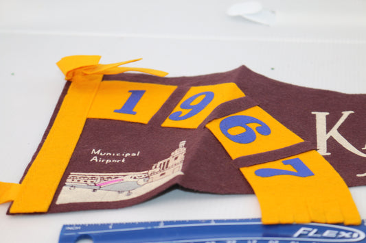 Vintage pennant felt Souvenir Kansas city missouris, city airport 1967