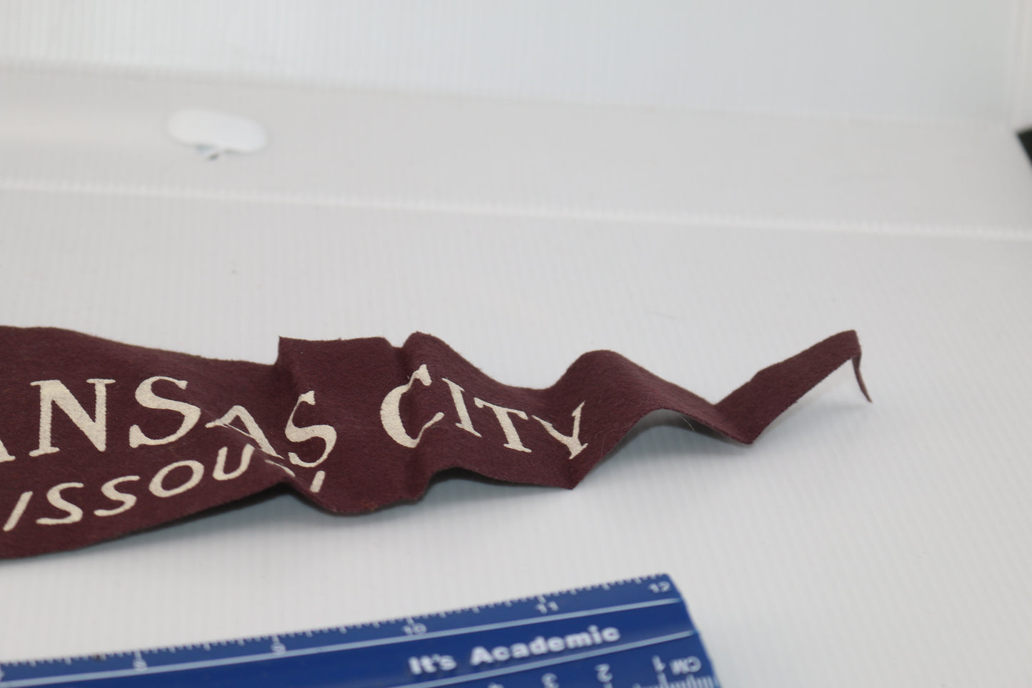 Vintage pennant felt Souvenir Kansas city missouris, city airport 1967