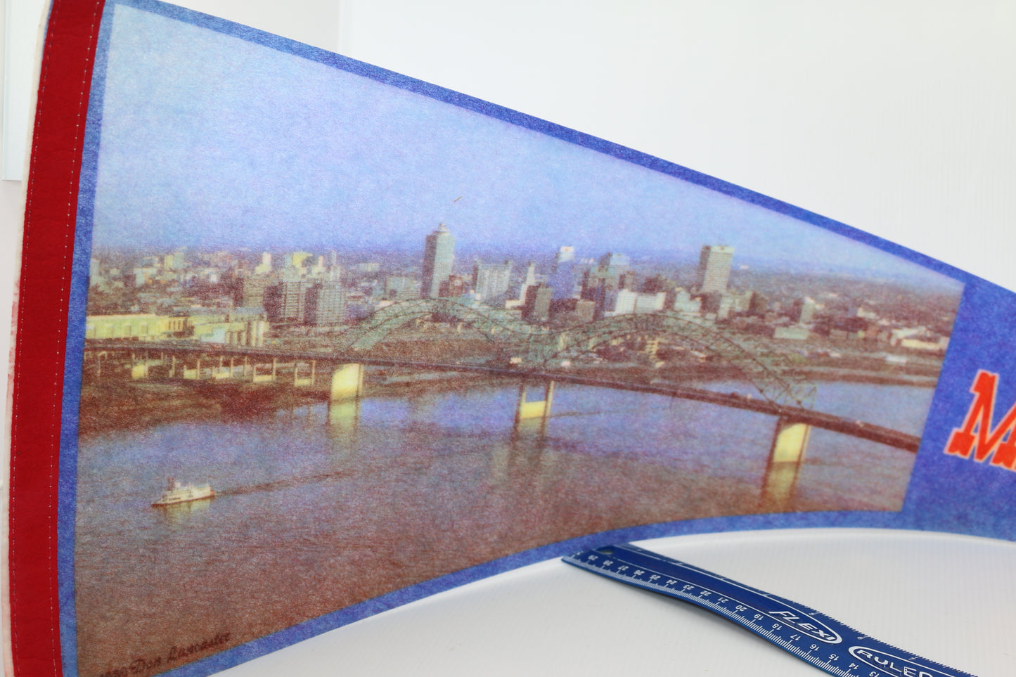 Vintage pennant felt Souvenir USA Memphis (Tennessee)