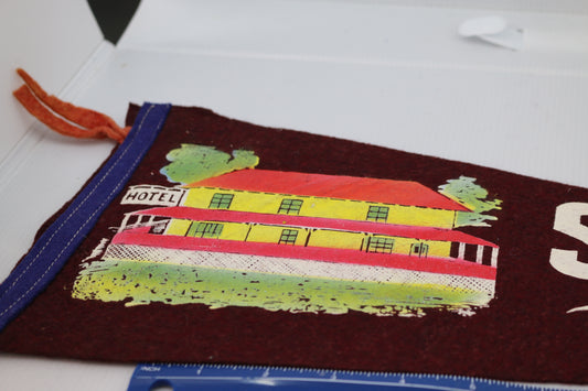 Vintage Souvenir Felt Pennant St Irenée Charlevoix Québec Canada