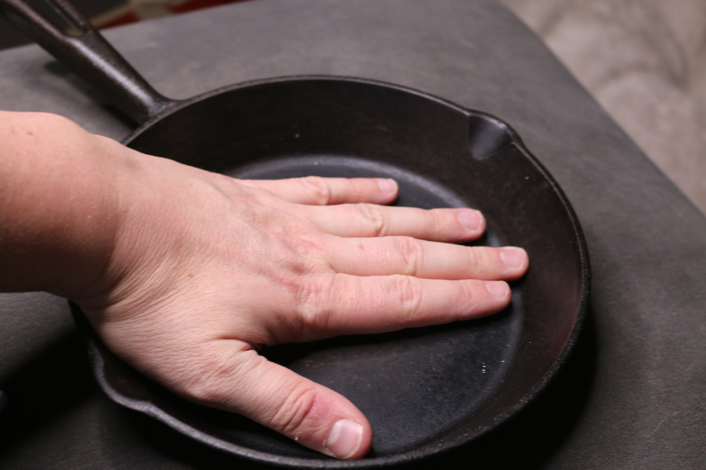 Vintage Cast Iron Fry Pan, Made In Japan 02-9 3