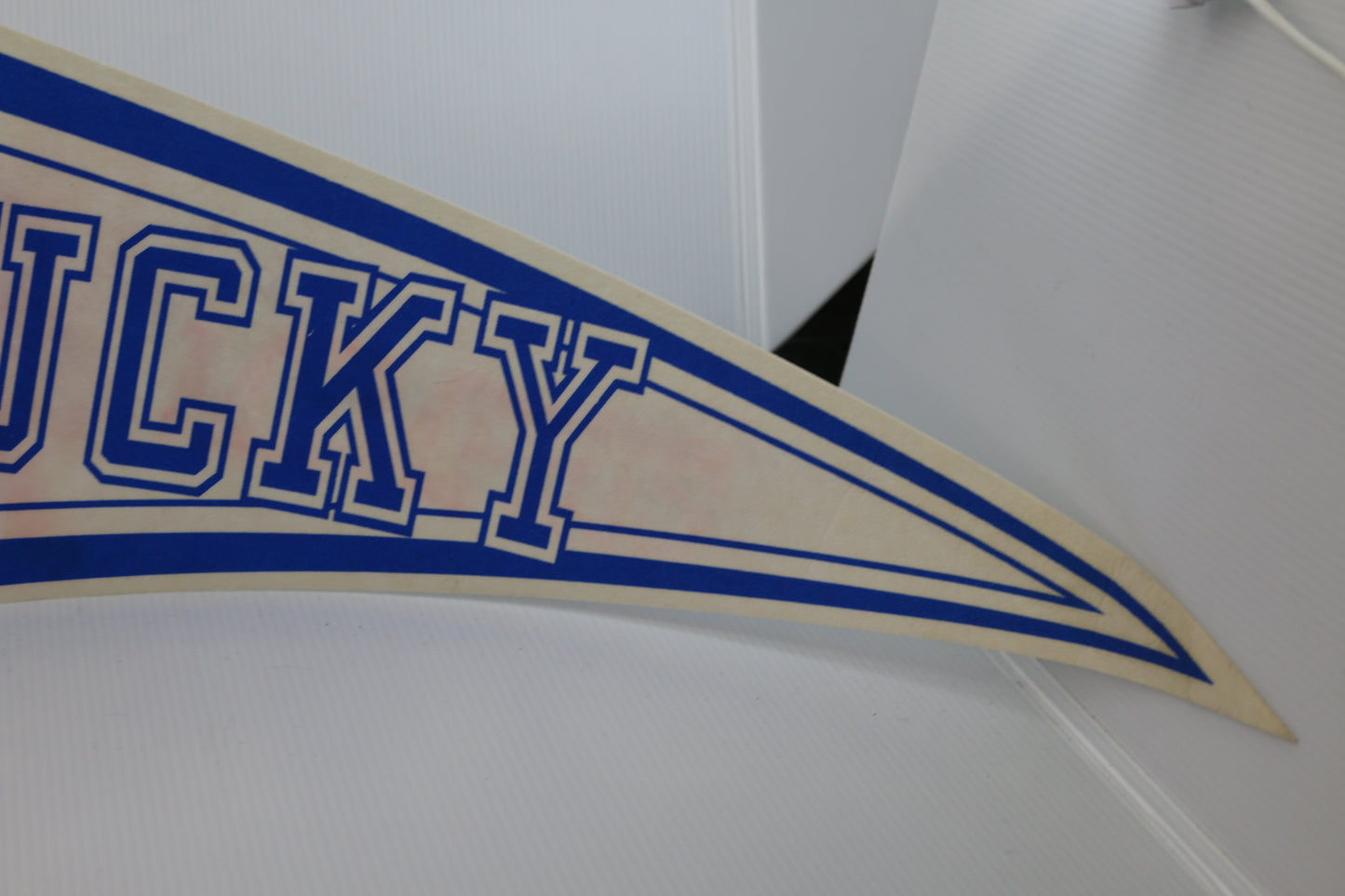 Vintage pennant felt Offically licensed collegiate products kentucky wildcats