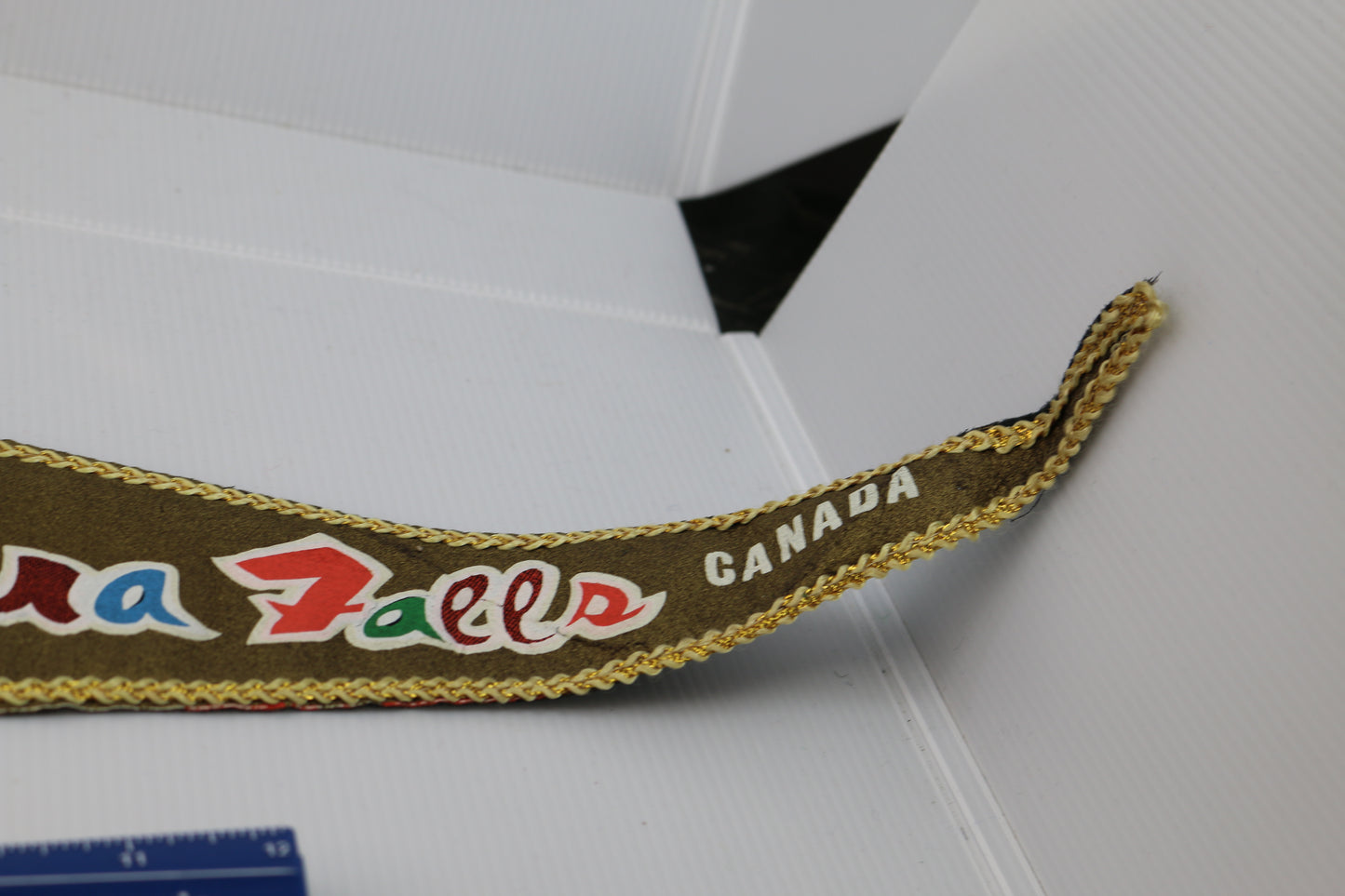 Vintage pennant felt souvenir Beautiful Niagara Falls Canada HorseShoeFalls