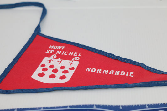 Vintage pennant felt souvenir Mont St-Michel Normandie