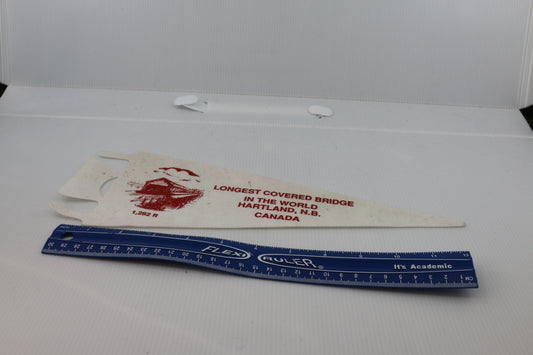 Vintage pennant felt souvenir Longuest covered bridge Hartland Canada