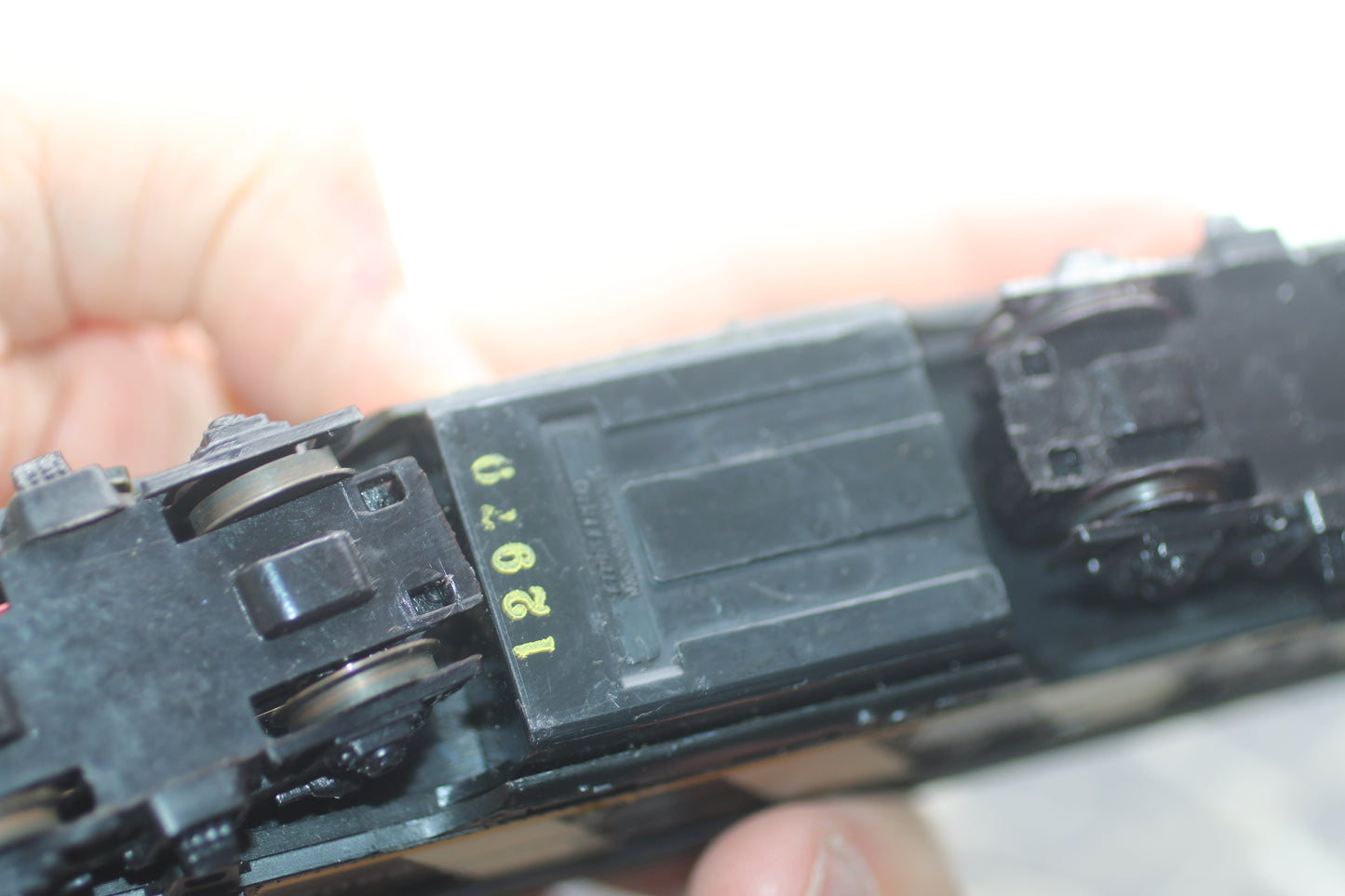 LIFE LIKE POWERED F9 CANADIAN NATIONAL CN ENGINE LOCOMOTIVE HO SCALE WEATHERED