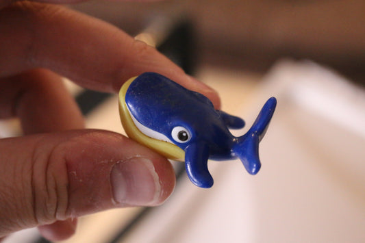 WHALE Kinder Surprise Figure