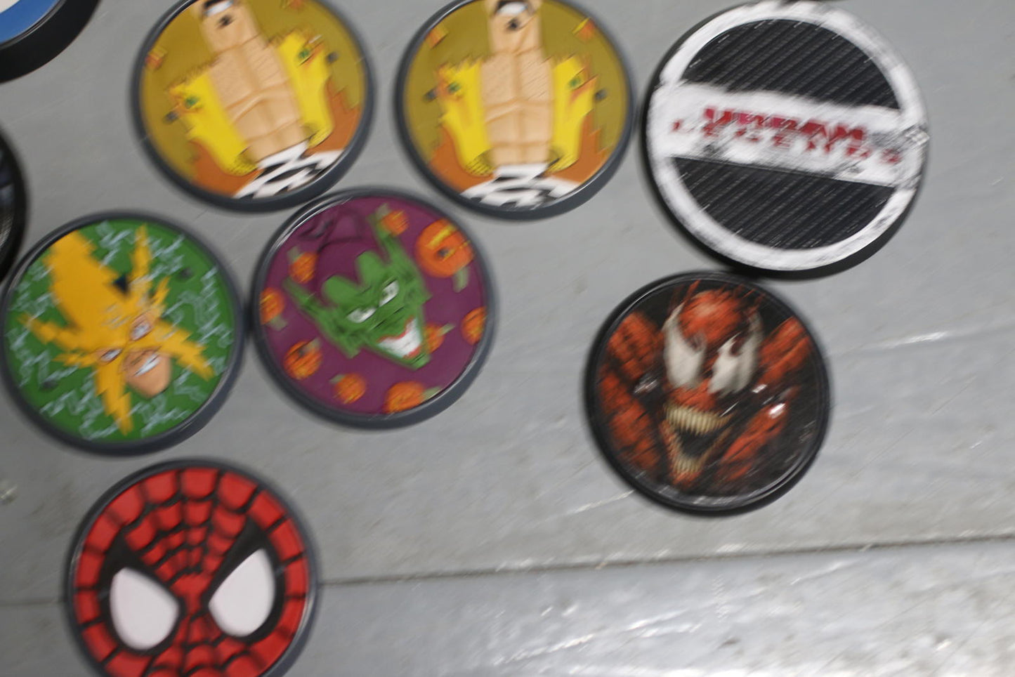 Mixed Marvel Legends / Diamond Select / comic figure accessories stands lot toys