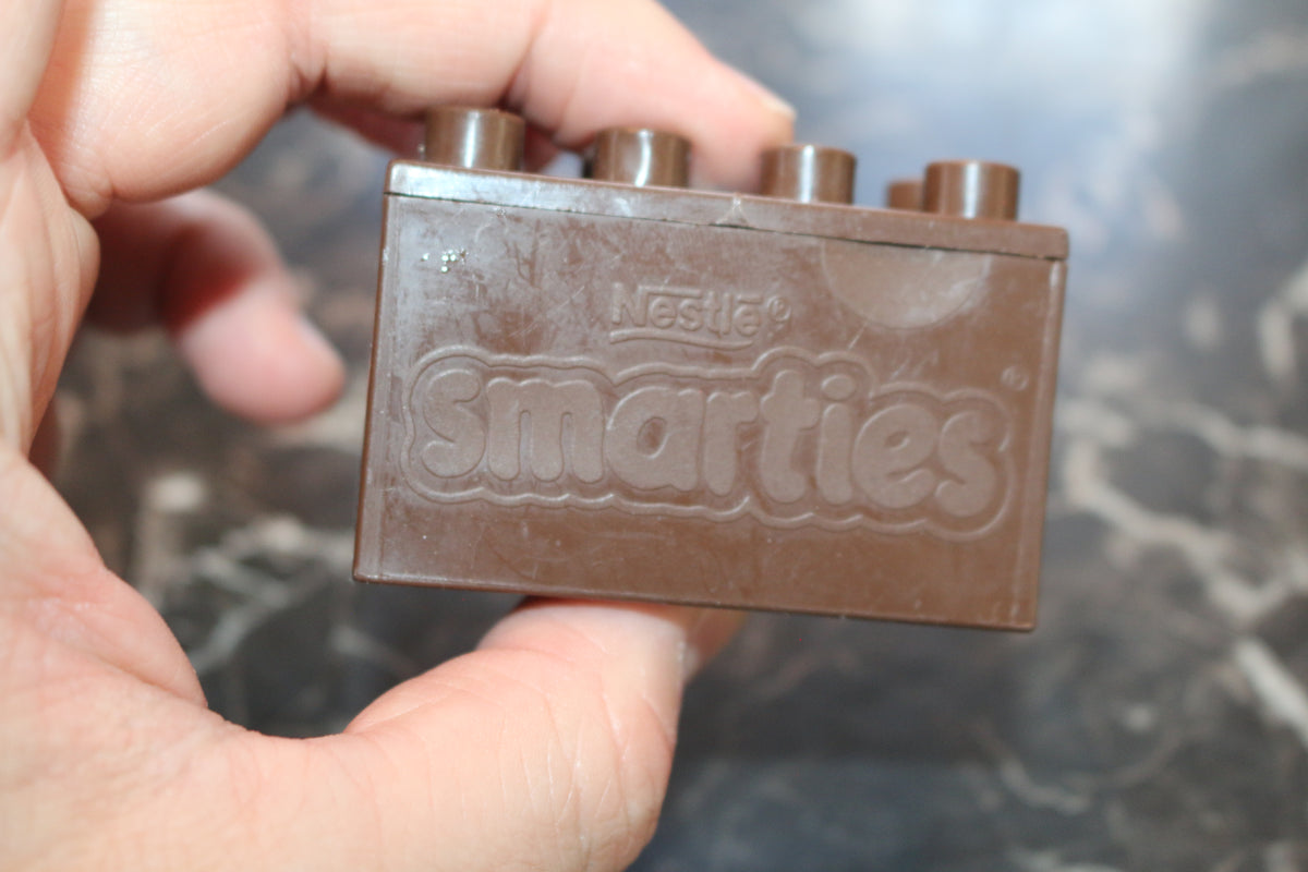 Vintage Vtg nestle smarties brown canada plastic building block mega