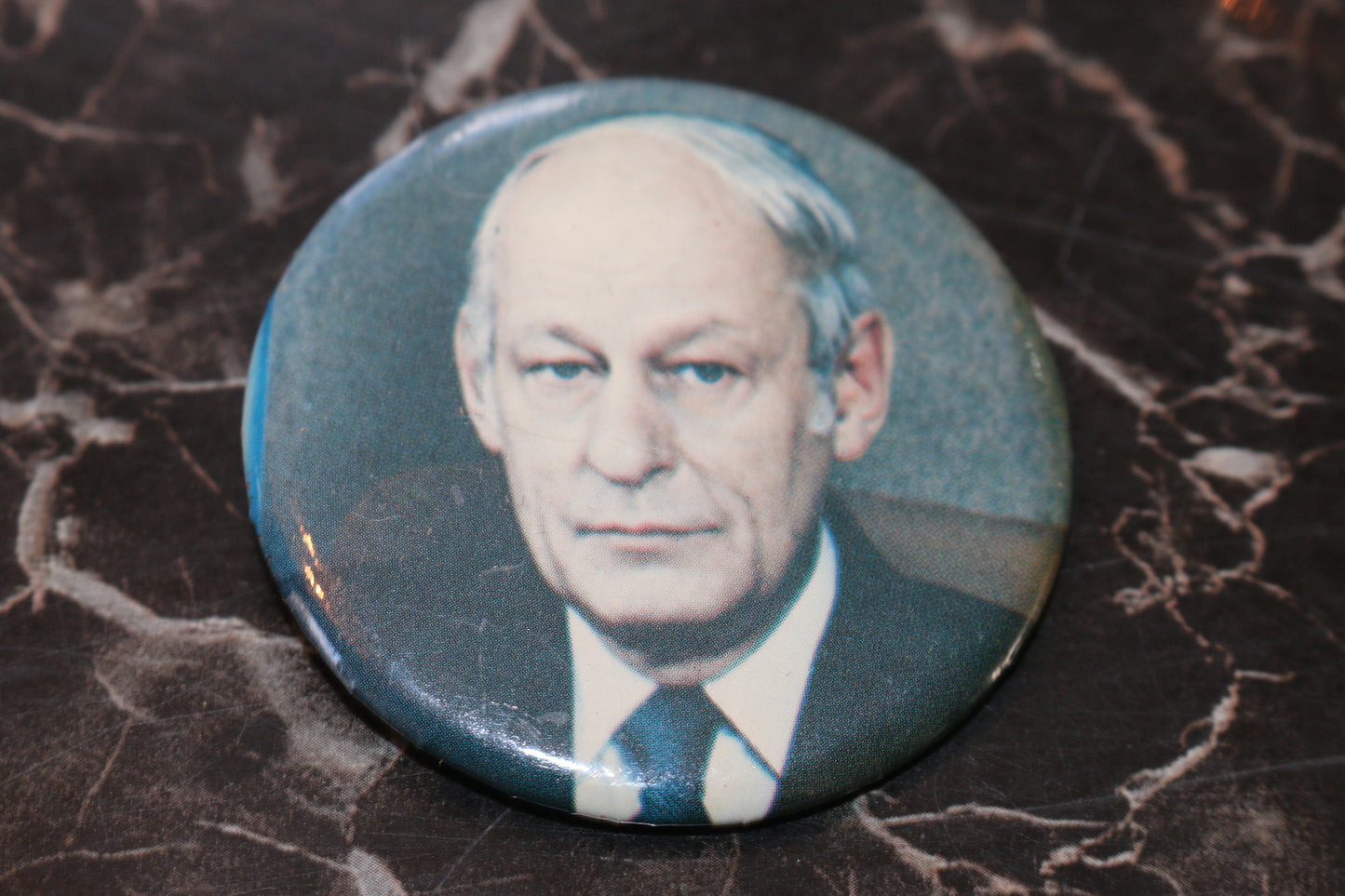 Vintage button pinback Macaron Souvenir Macaron René Levesque