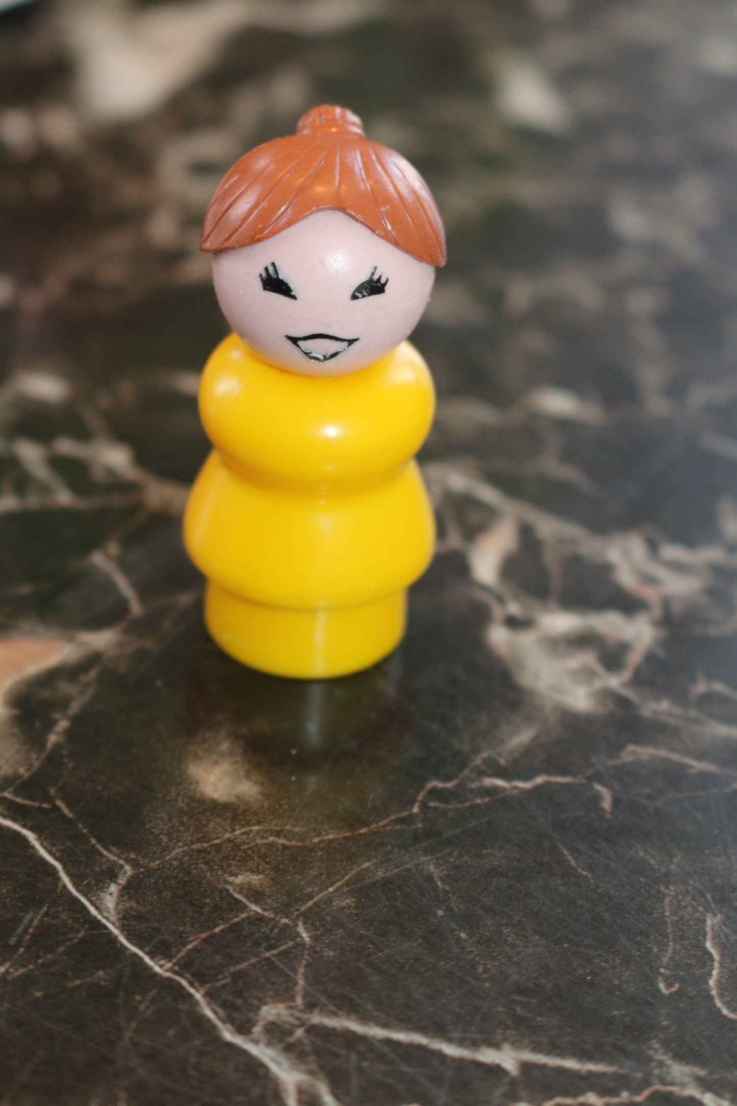Fisher Price Little People Vintage Brown Hair Mom Girl Yellow Jetliner Ponytail