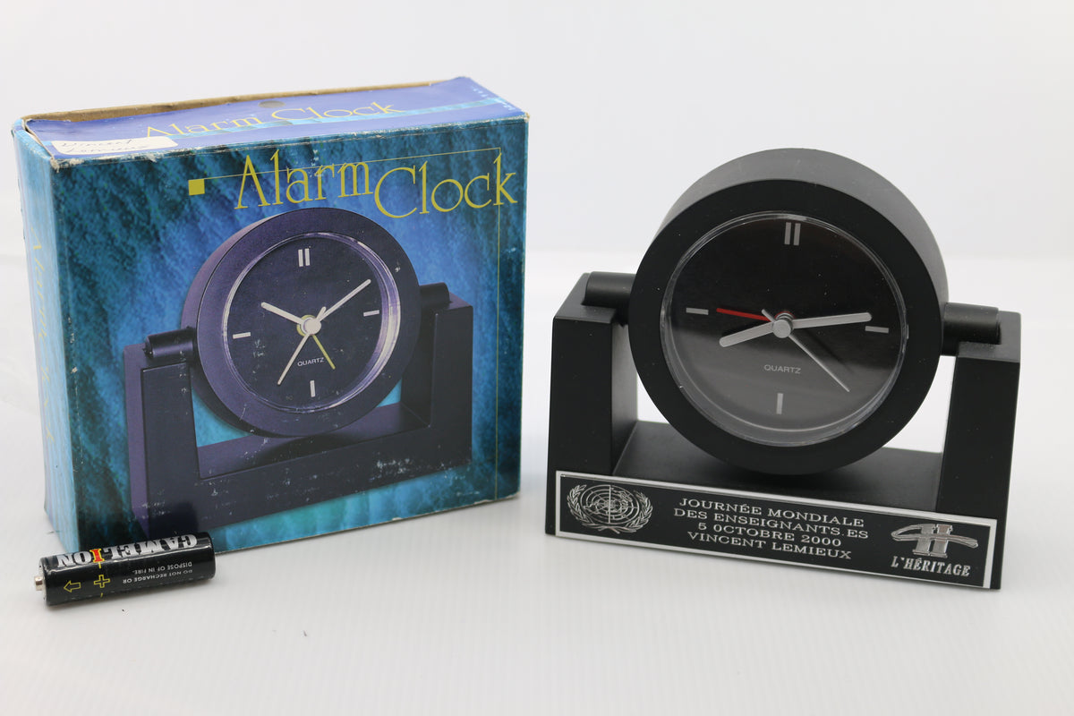 Vintage Battery Operated S.C.M.C. QUARTZ CLOCK trophy with original box