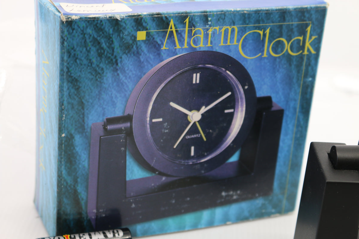 Vintage Battery Operated S.C.M.C. QUARTZ CLOCK trophy with original box