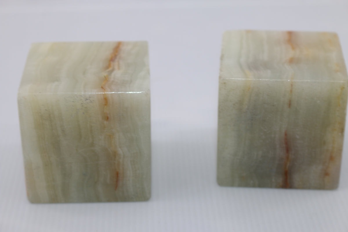 Vintage Carved Onyx Agate Stone Dice Paperweight Pen Pencil Holder Desk