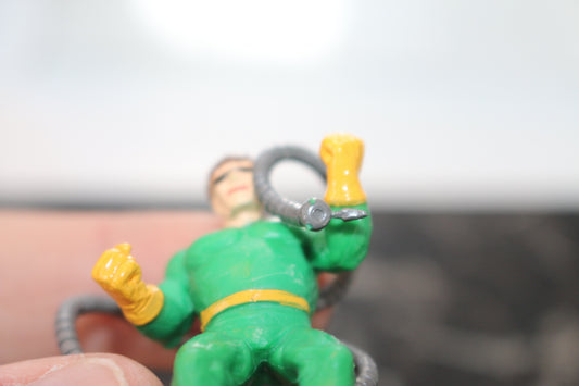 MINI FIGURINE MARVEL - docteur octoppus Doctor Octopus 6cm toy on base