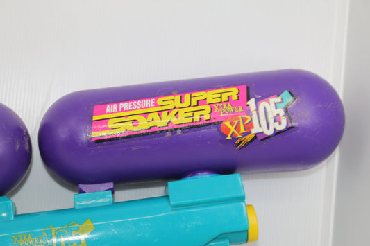 Vintage 90's air pressure Super Soaker XP 105 Xtra Power Larami 1995