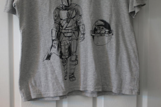 Star Wars The Mandalorian T-Shirt – Gray Graphic Tee Grogu Adult Size Pre-Owned