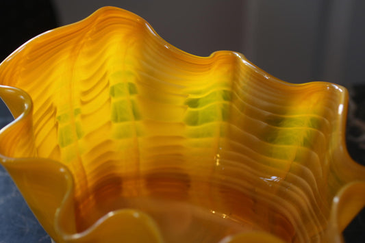 Vintage Hand-Blown Art Glass Bowl – Amber Yellow Swirl – Ruffled Edge