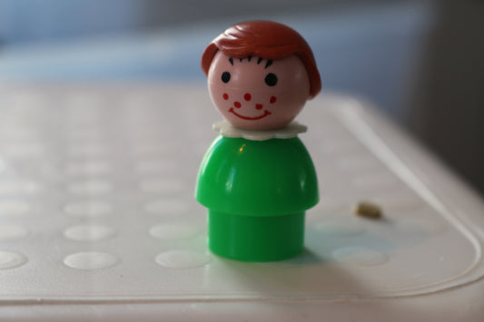 Vintage Fisher-Price Little People Play brownhEAD GIRL WITH GREEN DRESS DOLL