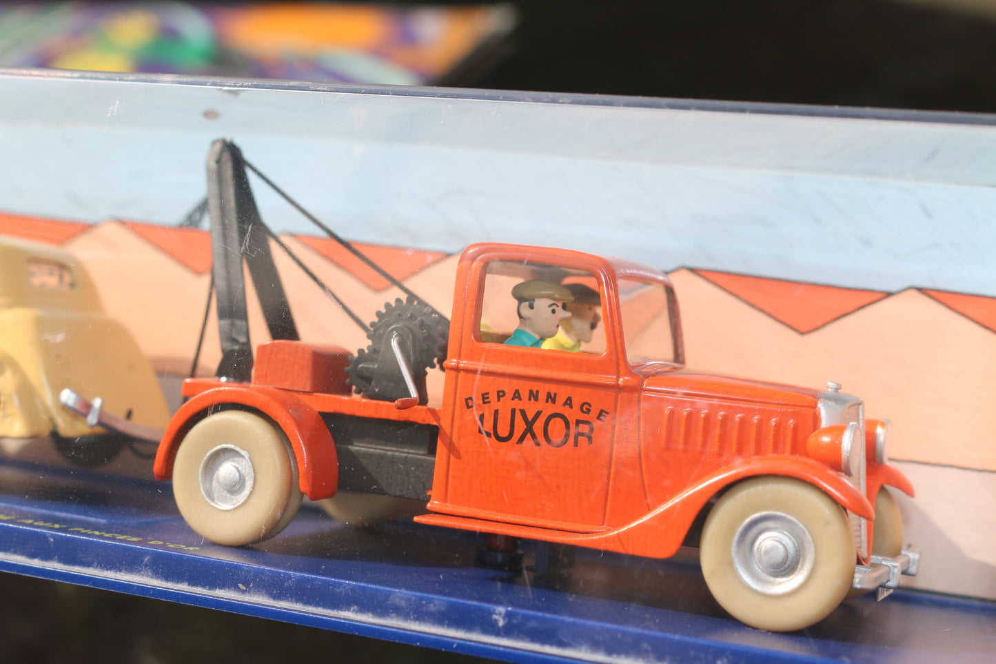 TINTIN N° 23/24 : LA DEPANNEUSE + LA VOITURE ACCIDENTEE DU CRABE AUX PINCES D'OR