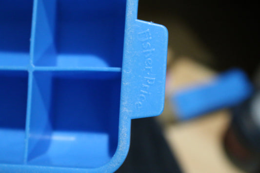 Vintage Fisher Price Play Food Ice Cube Tray EUC (T11)