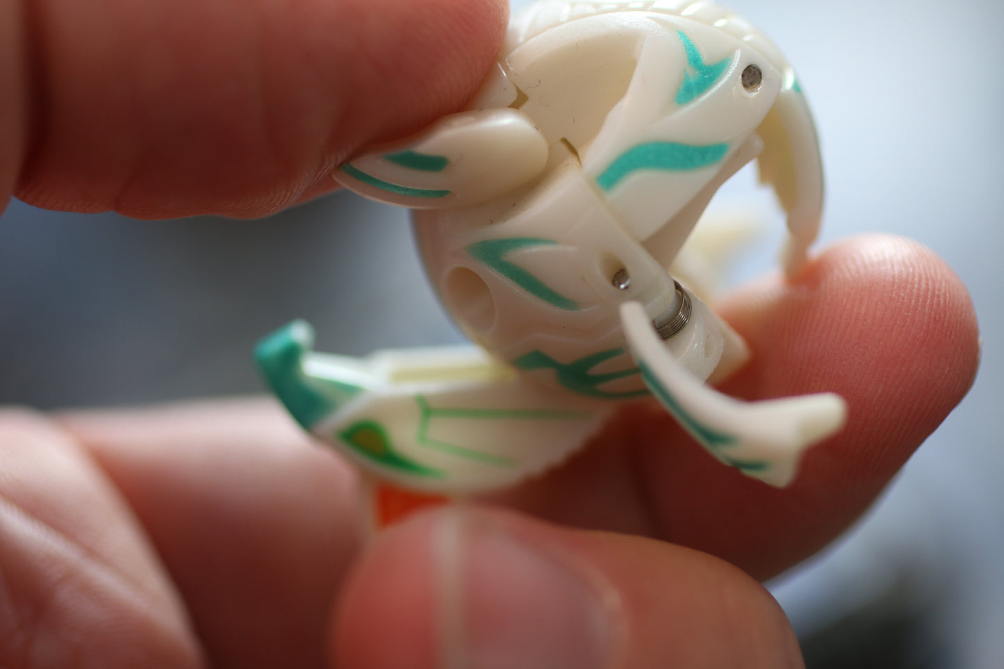 Bakugan Battle Brawlers B1 Jump Skyress White Pearl Green Ventus 540G VintageBakugan Battle Brawlers B1 Jump Skyress White Pearl Green Ventus 540G Vintage