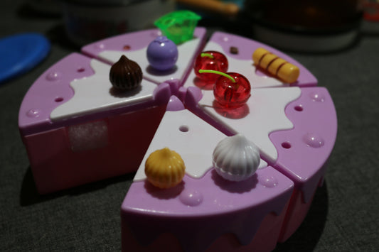 Cake dessert plastic toys accessories child play vintage collectible dolls