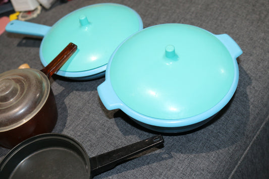 huge lot of Frying plastic pan toys accessories child play vintage accessories