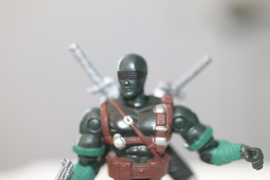 2001 GI Joe VS Cobra Snake Eyes Action Figure W/ Swords & Sheath 100% Complete