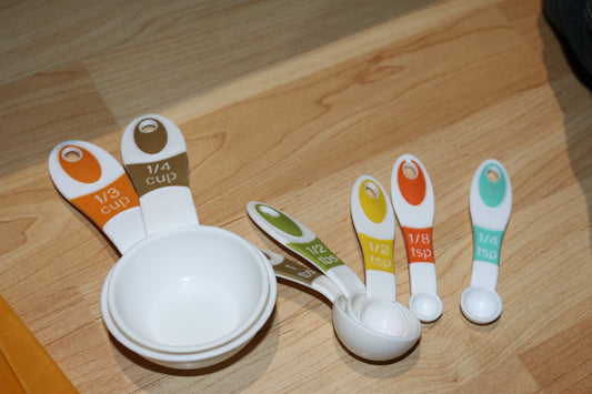 measuring utensils Play or real kitchen Dishes Mixed Lot Played With Condition