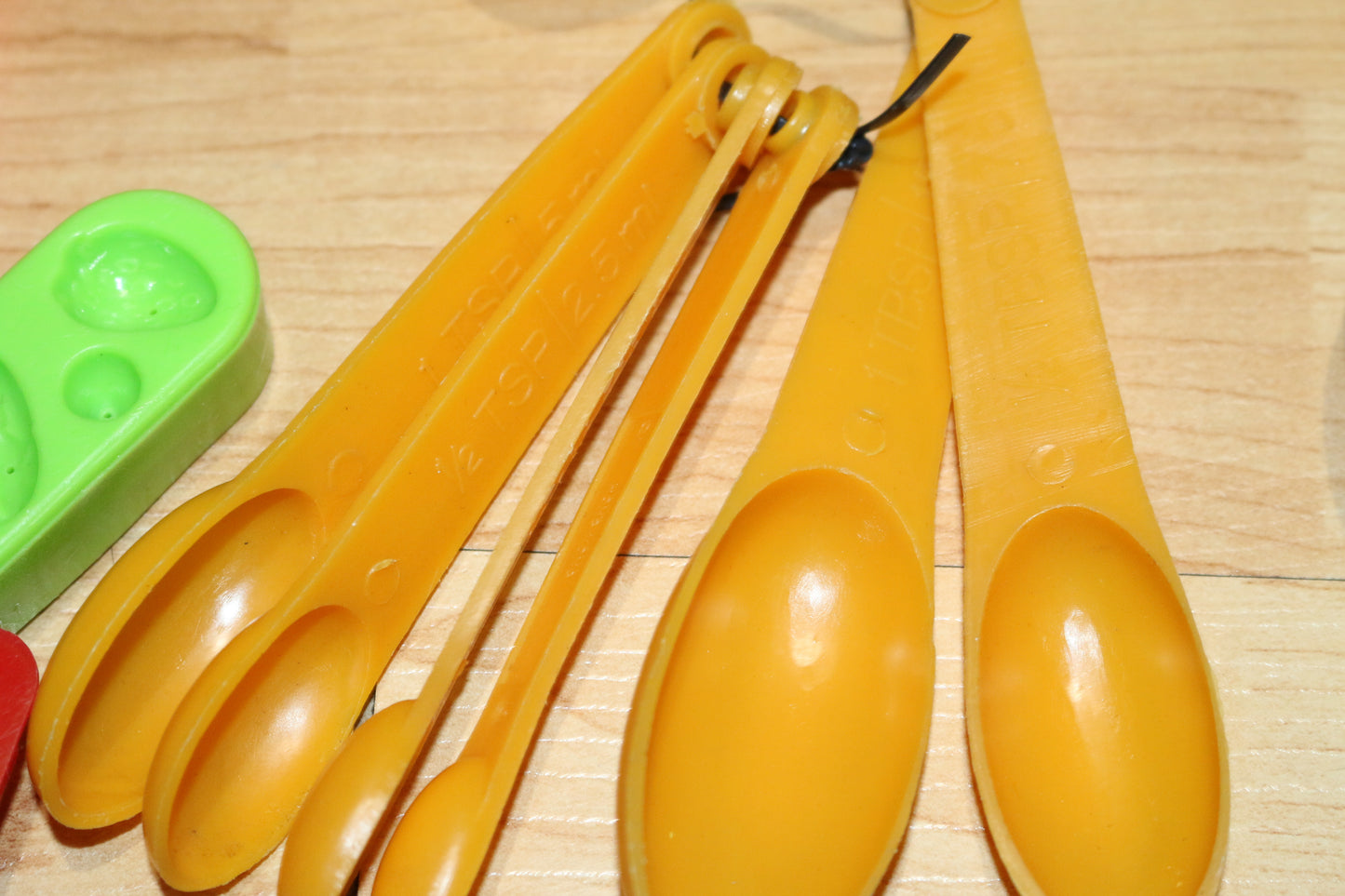 measuring utensils Play or real kitchen Dishes Mixed Lot Played With Condition