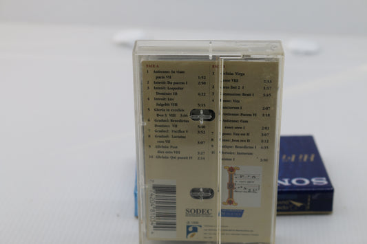 Cassette Pax gregorian chants on the theme of peace 1996 Analekta
