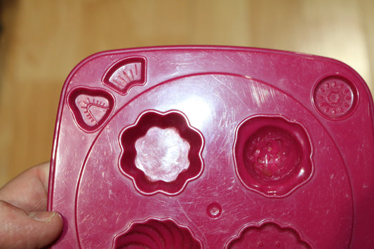 Pink playgo plastic kid mold child children girl toy food or sand accessories