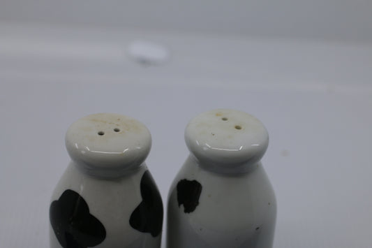 Vintage Black & White Dairy Cow Milk Jug Salt & Pepper Shakers 3”T x 1 3/4” Dia.