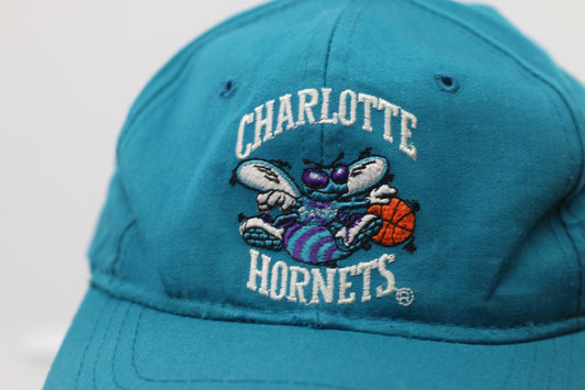 VTG 90s CHARLOTTE HORNETS NBA The Classic Starter CAP Embroidered
