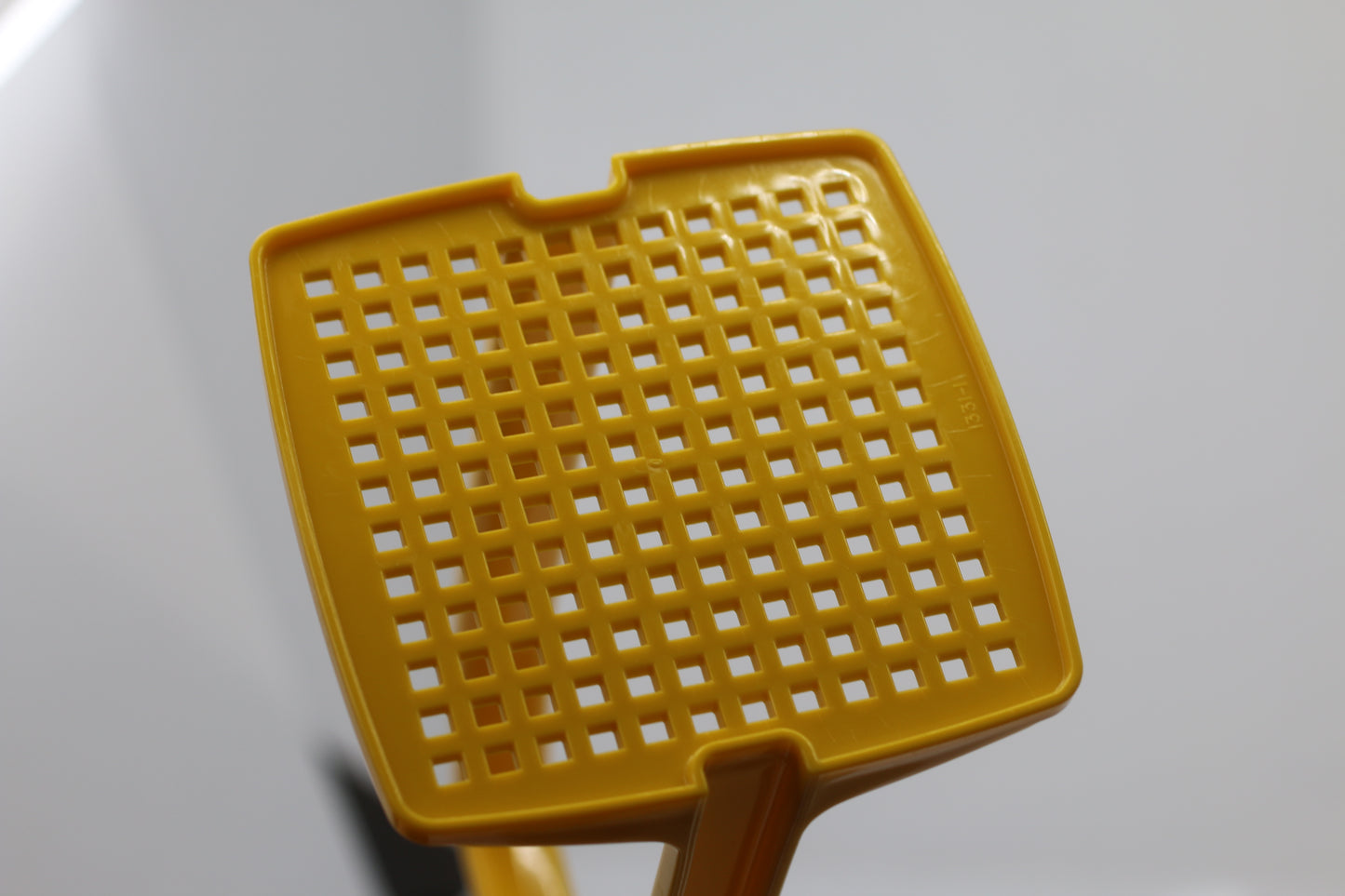 Tupperware Pickle Keeper Mustard Yellow With Lid And Matching Lifter, #1330-2