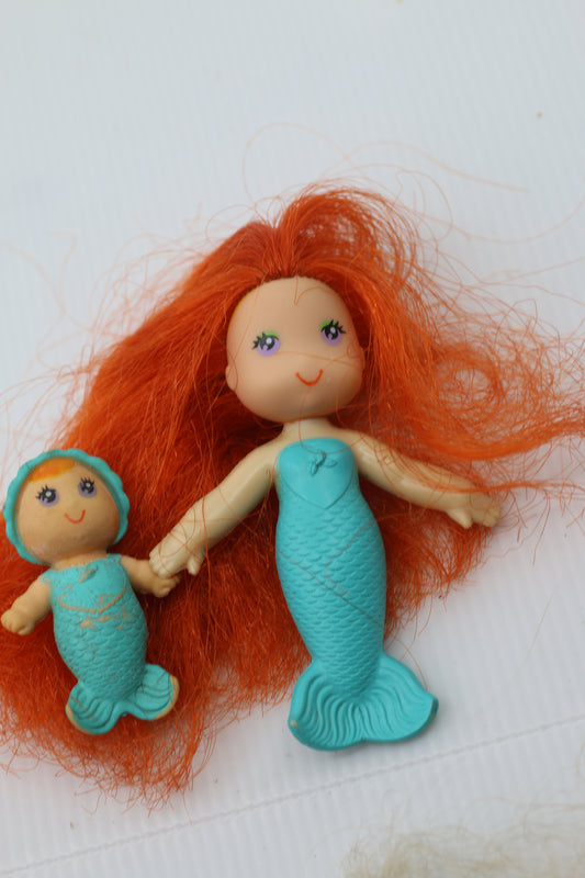 VINTAGE SEA WEES CORAL N' BABY CORKIE DOLLS WITH COMB,1979.MERMAIDS