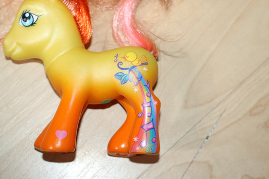 2005 Yellow And Orange My Little Pony Morning Glory Flower,Cascade Singing Bird
