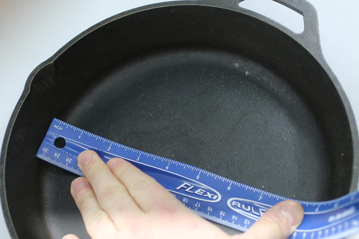 Lodge USA 8SK Cast Iron Skillet 10.25in Frying Pan Pre-Owned
