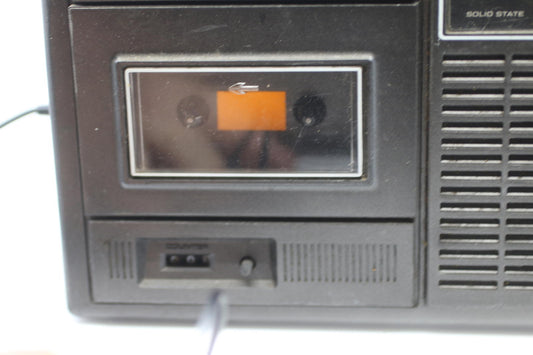 Vintage Toshiba RT-520F FM AM Cassette Recorder Boombox Japan w/Mic