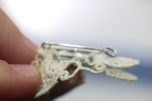 Butterfly Crochet Animal appliques Irish crochet Vtg Brooch