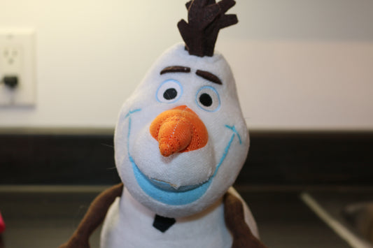 Disney Store Authentic Olaf Frozen Soft Toy Plush 11” Ex Con